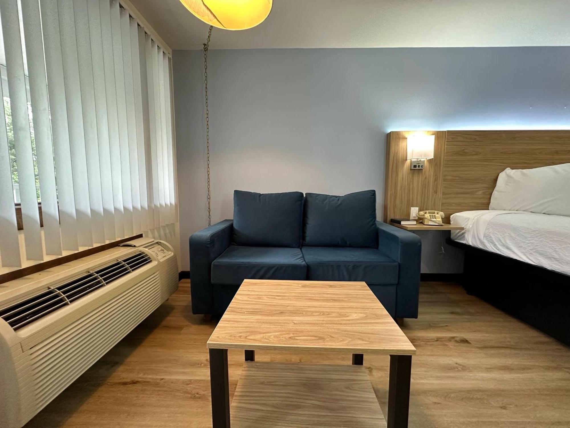 Usa Inn Уэллс Экстерьер фото