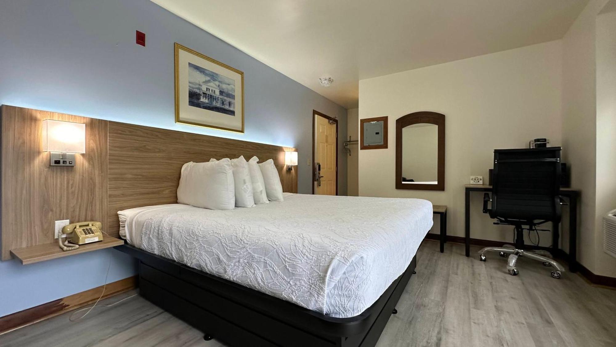 Usa Inn Уэллс Экстерьер фото